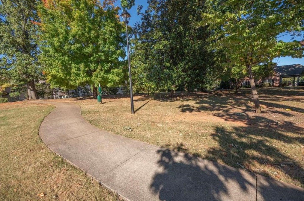 1604 Austin Meadows Dr, Decatur GA  30032-3887 exterior