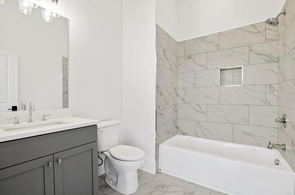 808 College Ave, Decatur GA  30030-3505 exterior