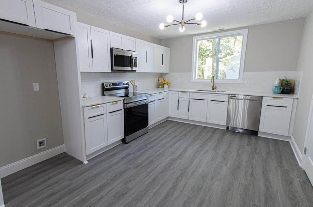 3640 Stanford Cir, Decatur GA  30034-6110 exterior