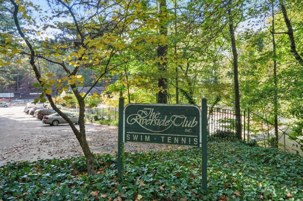 1020 Winding Creek Trl, Atlanta GA  30328-2845 exterior