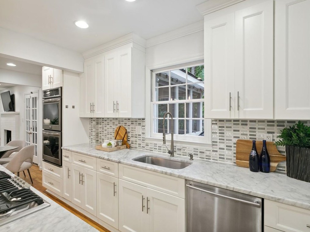 1020 Winding Creek Trl, Atlanta GA  30328-2845 exterior