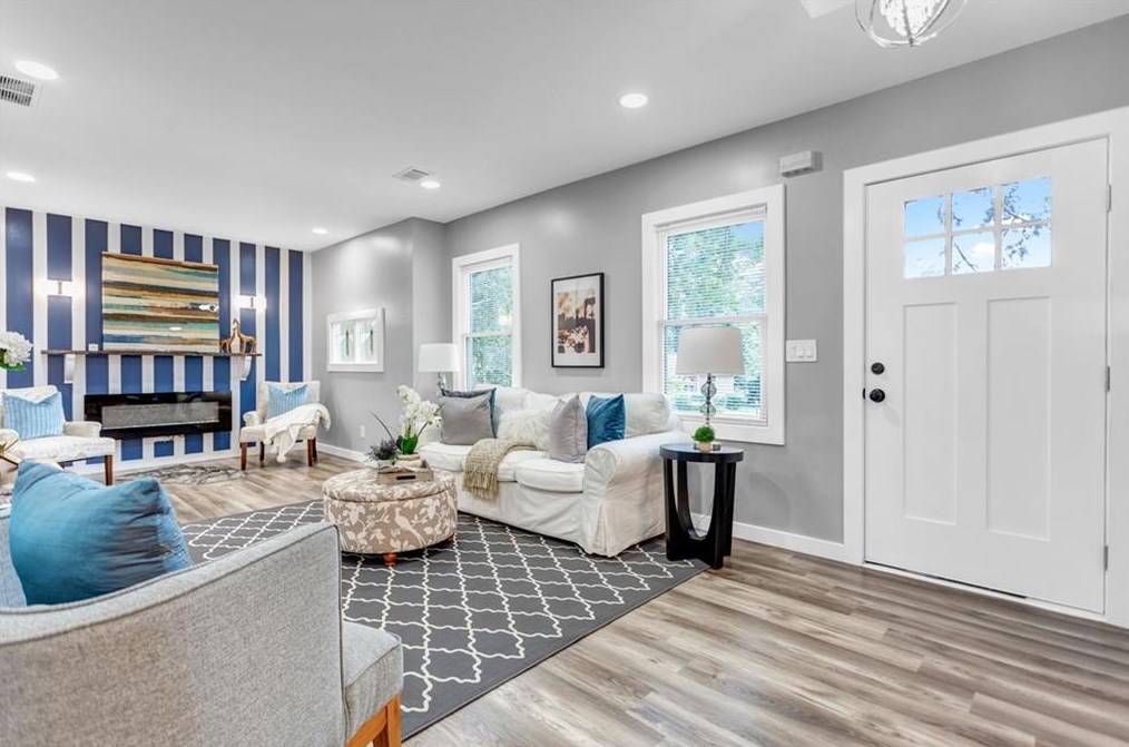 1874 Ridgeland Dr, Decatur GA  30032-4914 exterior