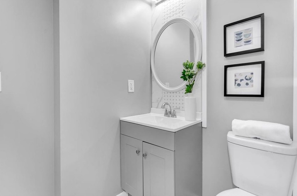 1874 Ridgeland Dr, Decatur GA  30032-4914 exterior