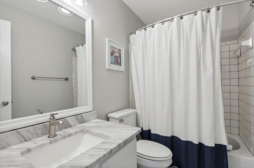 4730 Woodland Brook Ct, Atlanta GA  30339-1572 exterior