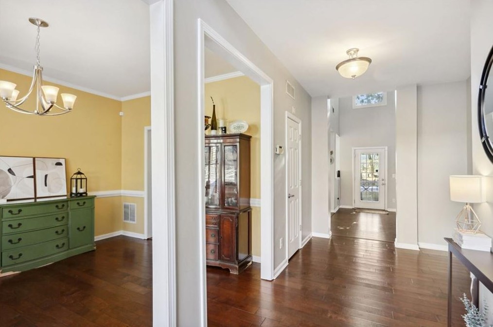 4730 Woodland Brook Ct, Atlanta GA  30339-1572 exterior