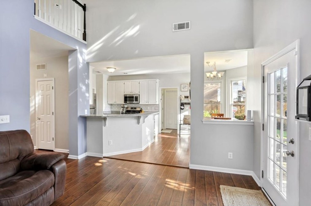 4730 Woodland Brook Ct, Atlanta GA  30339-1572 exterior