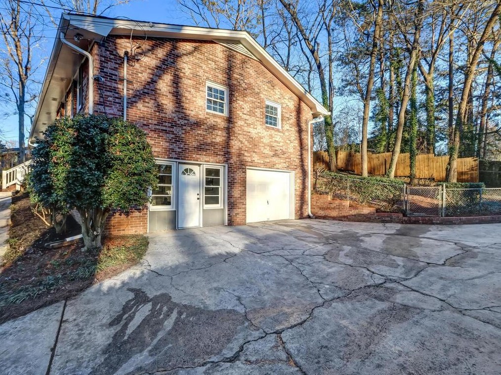 3299 Francine Dr, Decatur GA  30033-3355 exterior