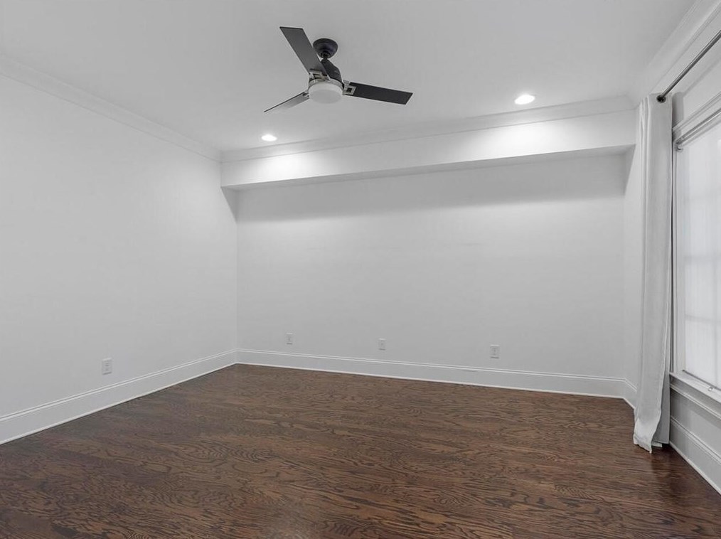 3091 Rhodenhaven Dr, Atlanta GA  30327-1225 exterior