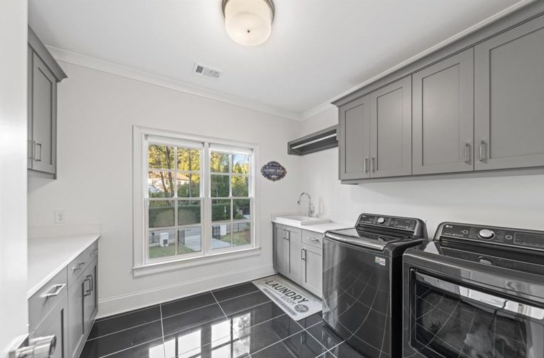 3091 Rhodenhaven Dr, Atlanta GA  30327-1225 exterior