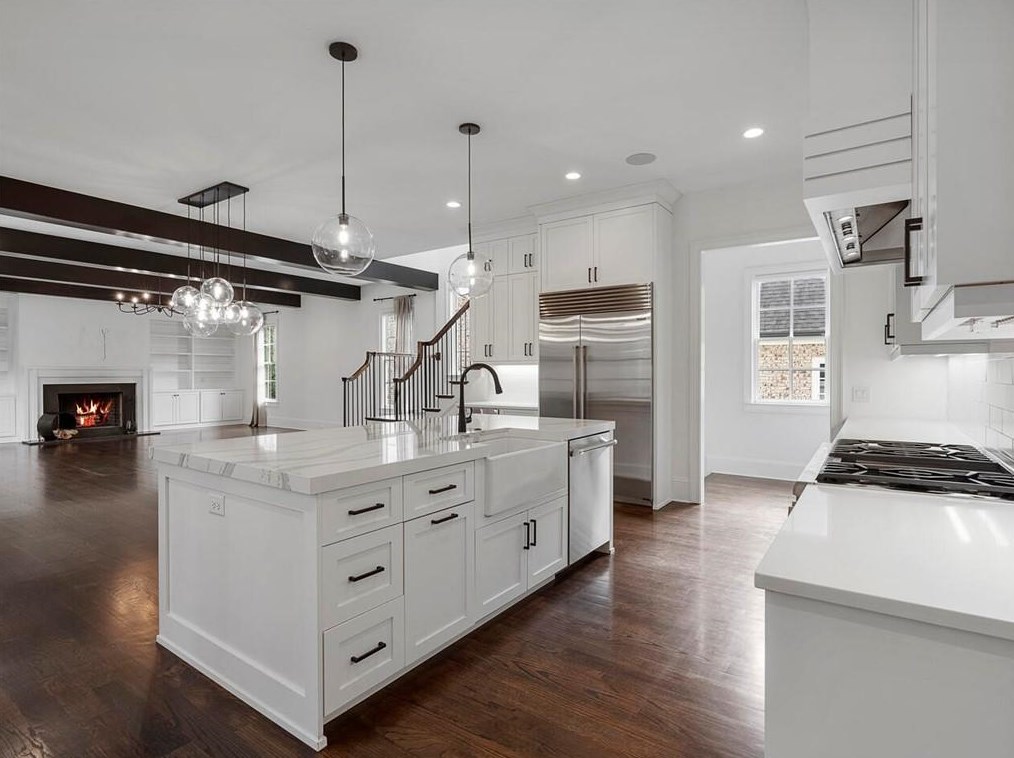 3091 Rhodenhaven Dr, Atlanta GA  30327-1225 exterior