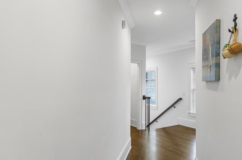 3091 Rhodenhaven Dr, Atlanta GA  30327-1225 exterior