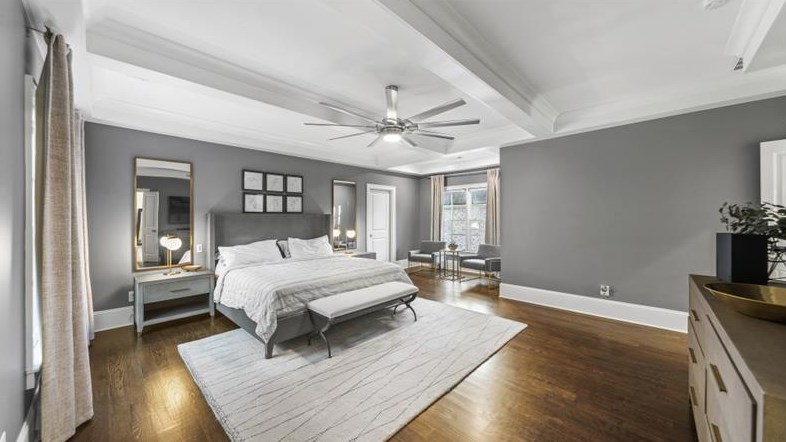 3091 Rhodenhaven Dr, Atlanta GA  30327-1225 exterior