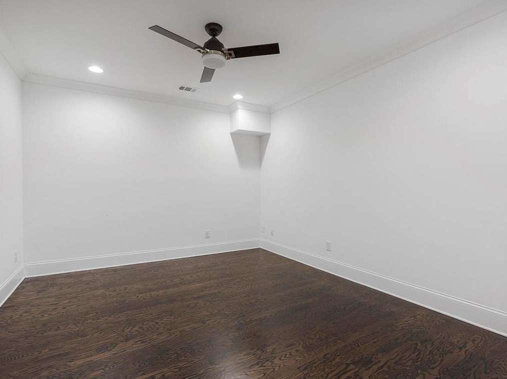 3091 Rhodenhaven Dr, Atlanta GA  30327-1225 exterior