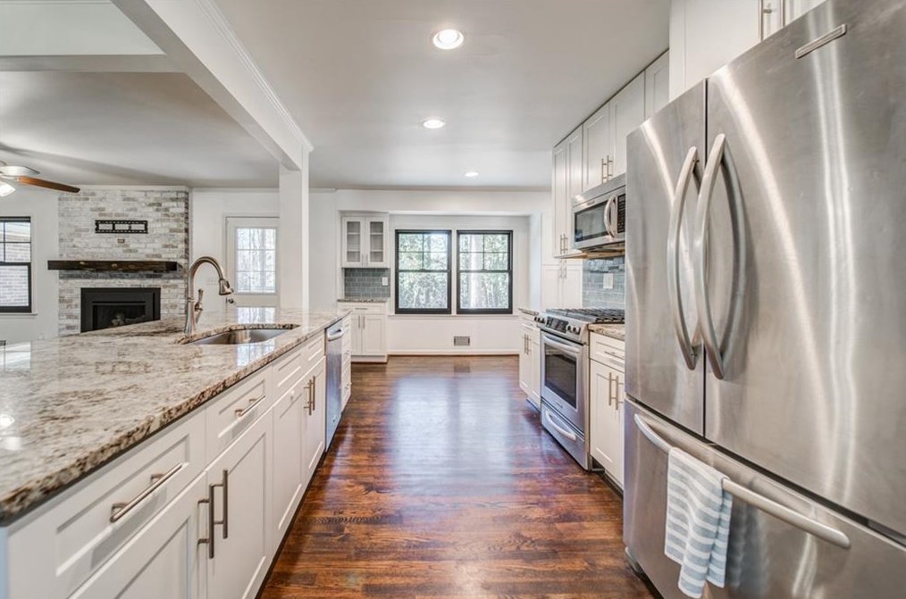 1826 Ramble Ct, Decatur GA  30033-1117 exterior