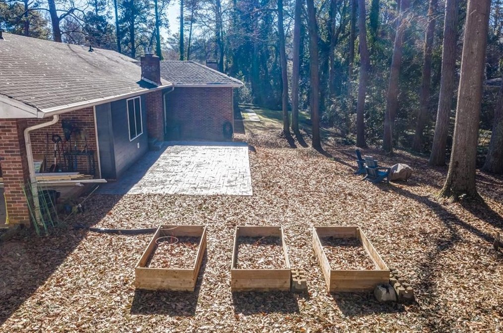 1826 Ramble Ct, Decatur GA  30033-1117 exterior