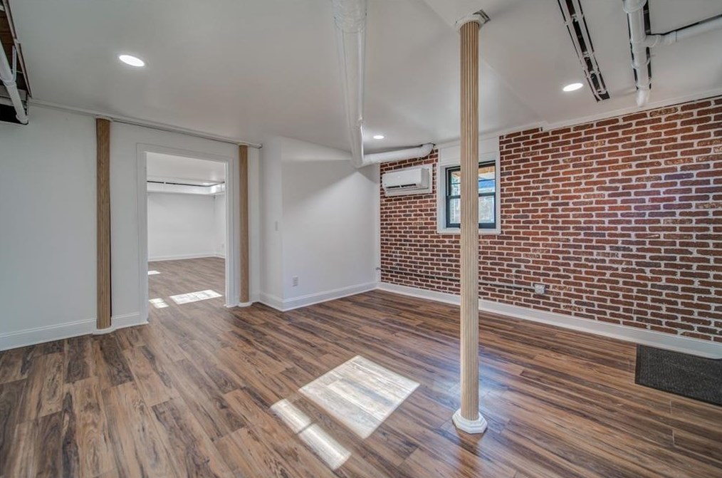 1826 Ramble Ct, Decatur GA  30033-1117 exterior