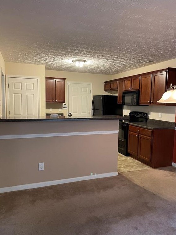 4092 Riverside Pkwy, Decatur GA  30034-6799 exterior