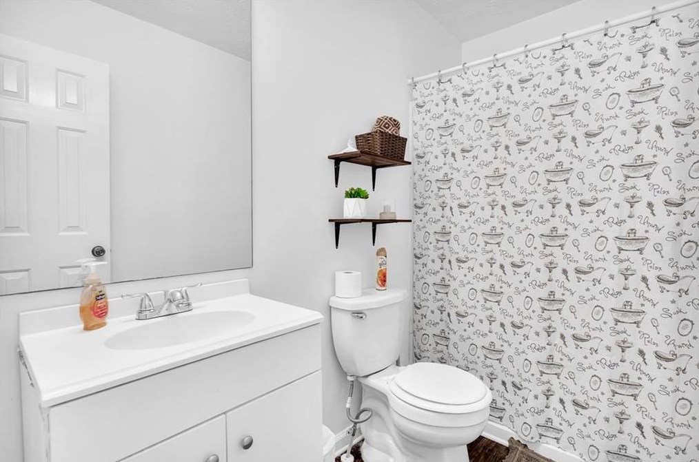 4886 Creekside Pl, Decatur GA  30035-3656 exterior