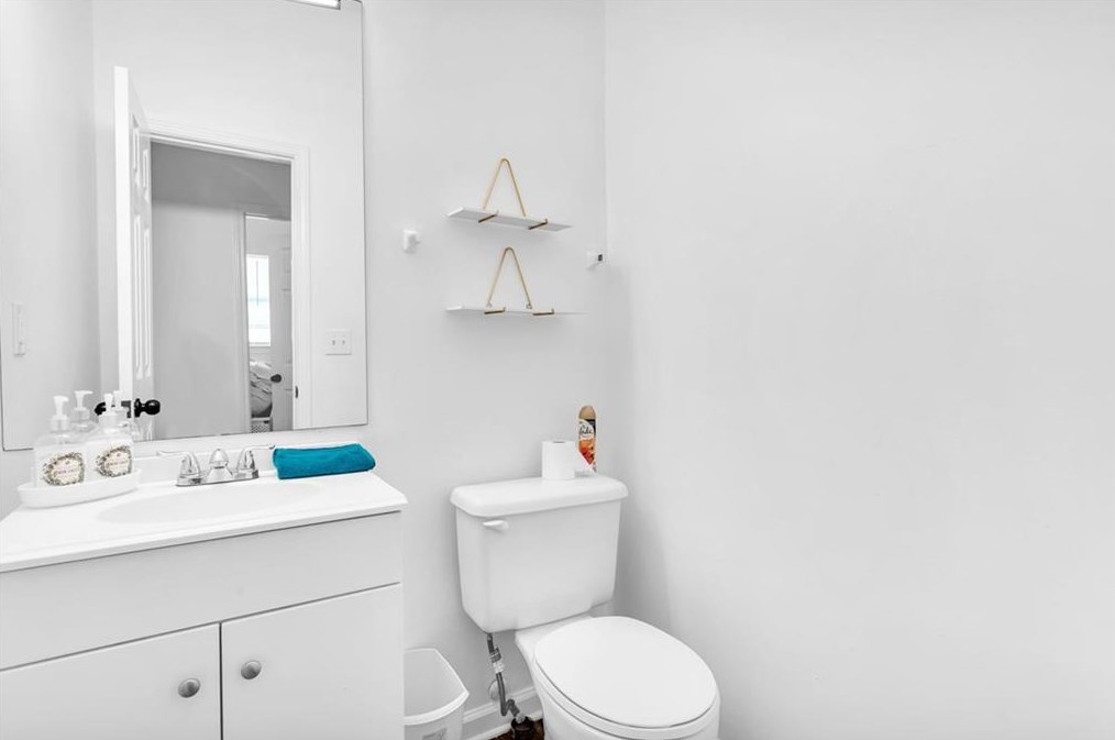 4886 Creekside Pl, Decatur GA  30035-3656 exterior