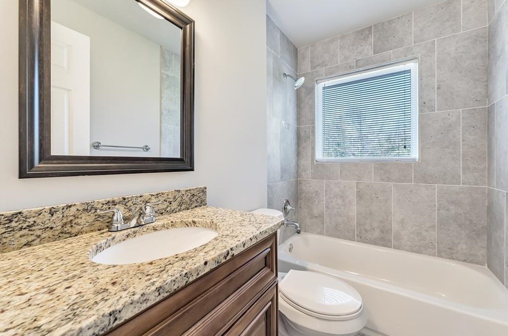 3118 Toney Dr, Decatur GA  30032-6712 exterior