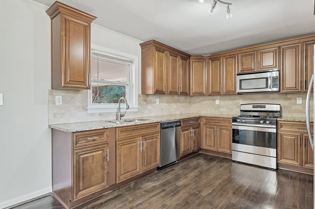 3118 Toney Dr, Decatur GA  30032-6712 exterior