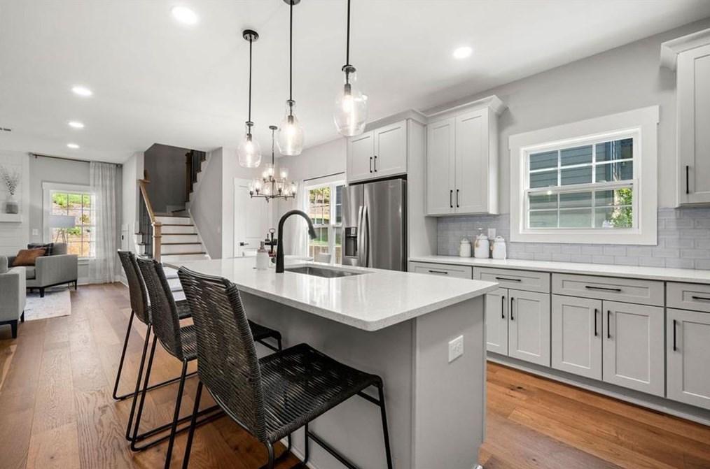 2448 Ml Bnd, Decatur GA 30034-1107 exterior