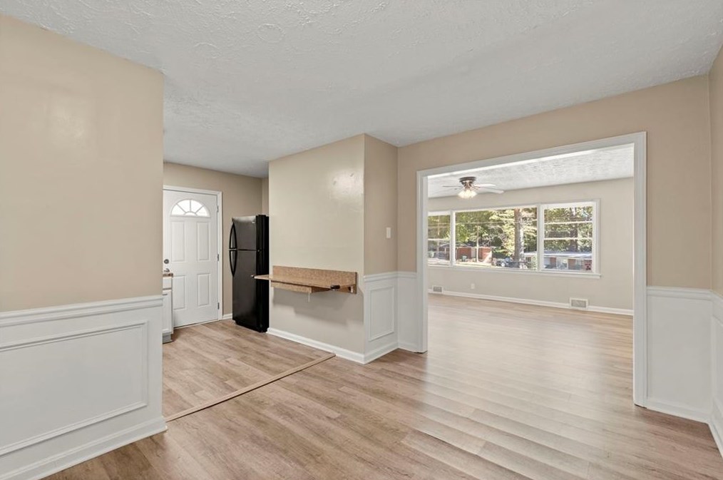 1403 Ruth Pl, Decatur GA  30035-1130 exterior