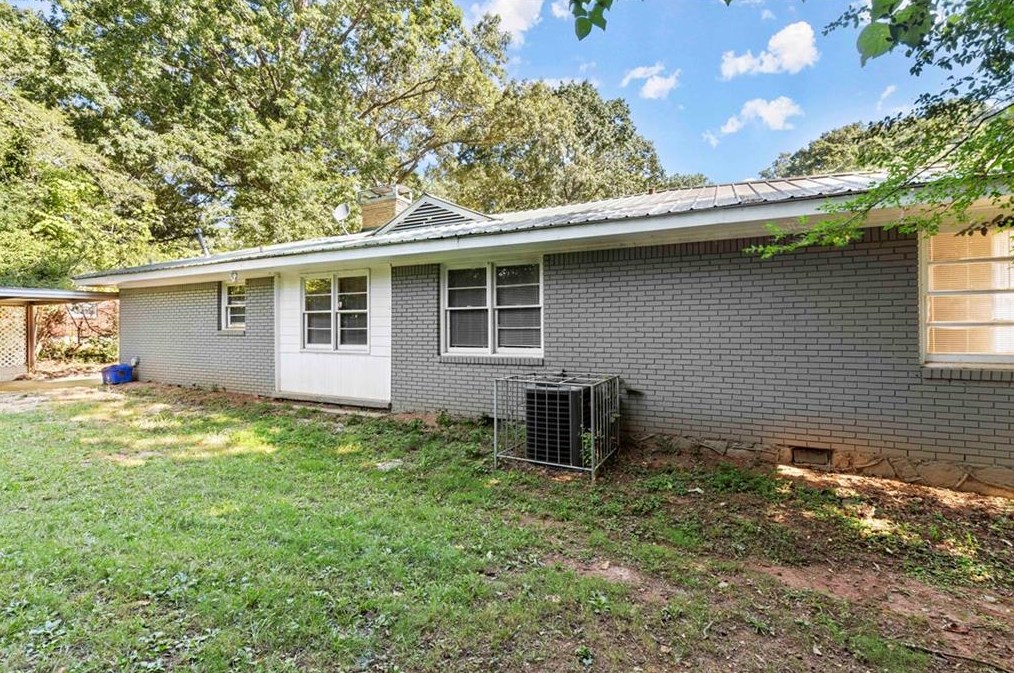 1403 Ruth Pl, Decatur GA  30035-1130 exterior