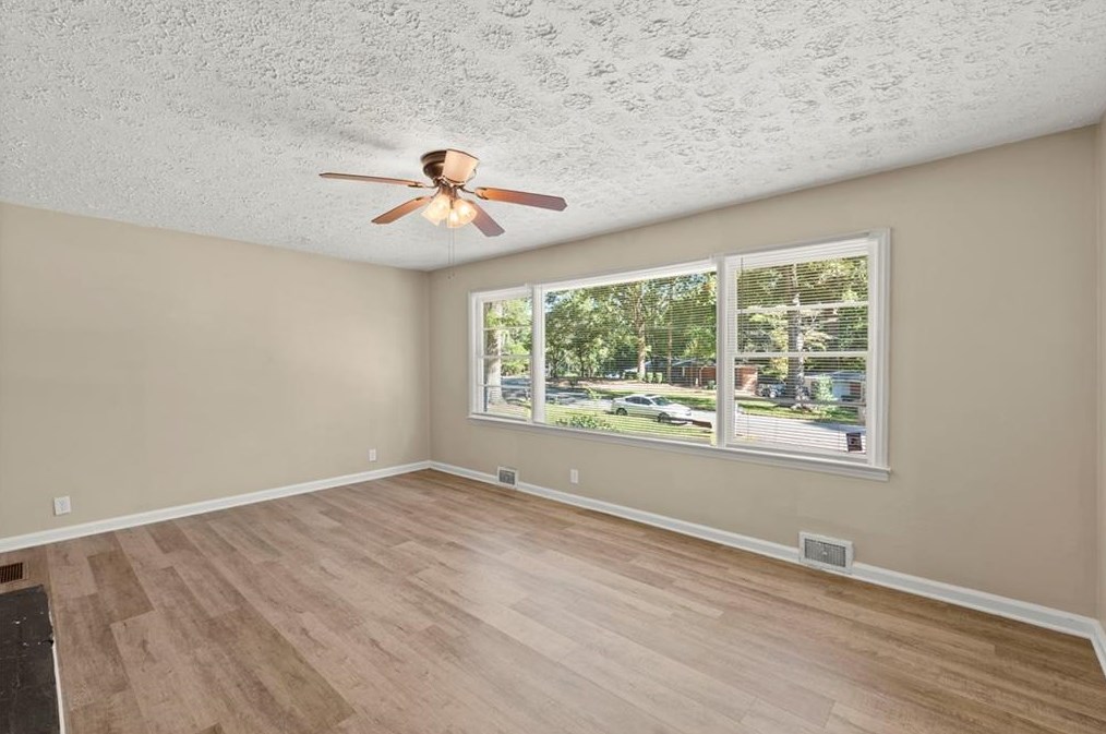 1403 Ruth Pl, Decatur GA  30035-1130 exterior