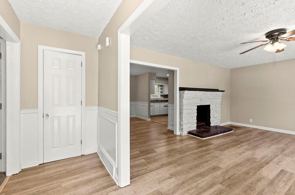 1403 Ruth Pl, Decatur GA  30035-1130 exterior