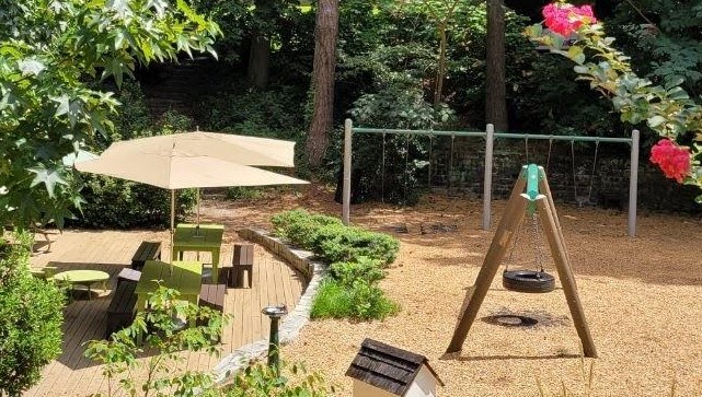475 Hascall Rd, Atlanta GA  30309-2225 exterior