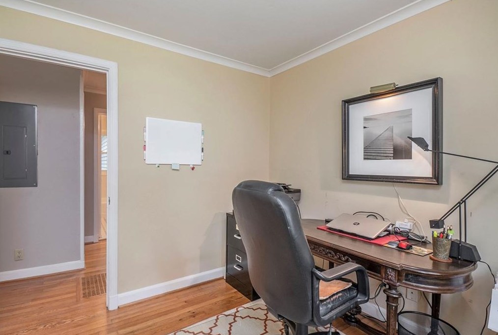 475 Hascall Rd, Atlanta GA  30309-2225 exterior
