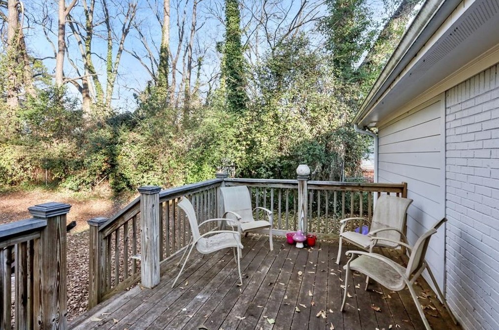 2840 Laguna Dr, Decatur GA  30032-3524 exterior