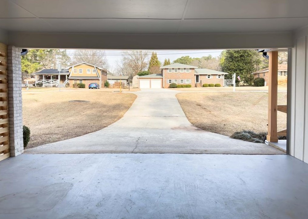 591 Lee Ann Dr, Smyrna GA  30082-3528 exterior