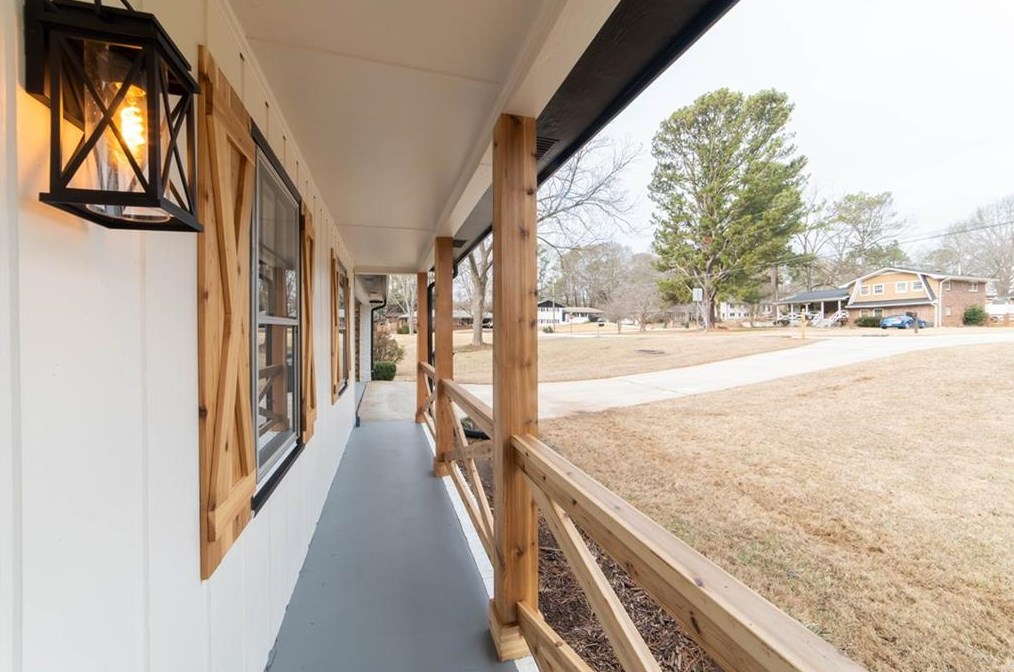 591 Lee Ann Dr, Smyrna GA  30082-3528 exterior