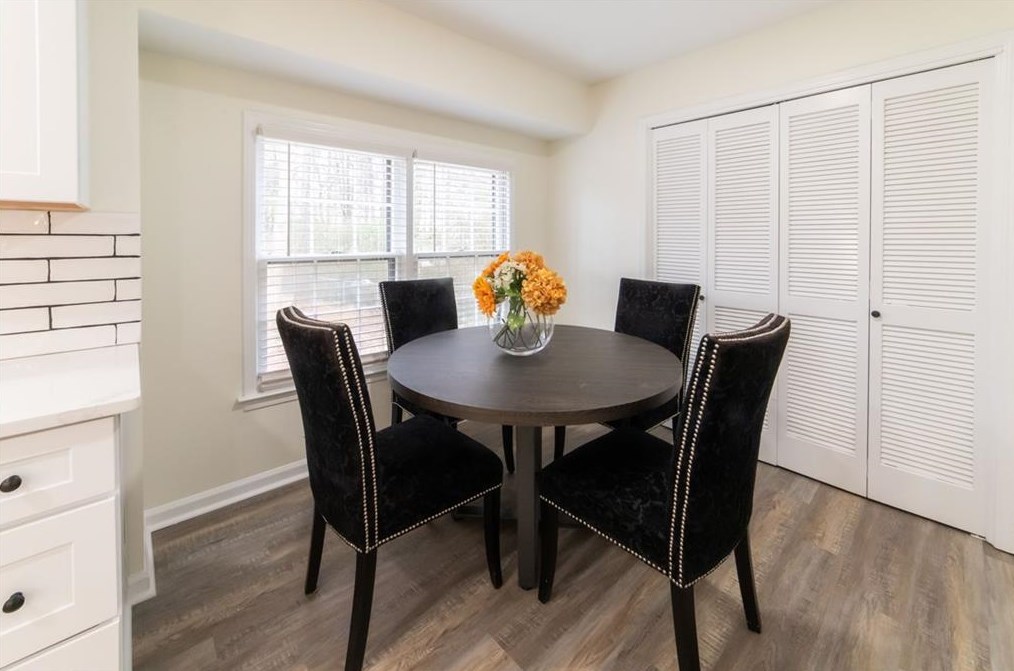 591 Lee Ann Dr, Smyrna GA  30082-3528 exterior