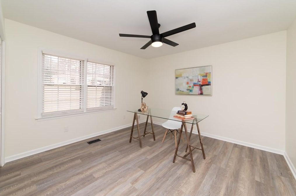 591 Lee Ann Dr, Smyrna GA  30082-3528 exterior