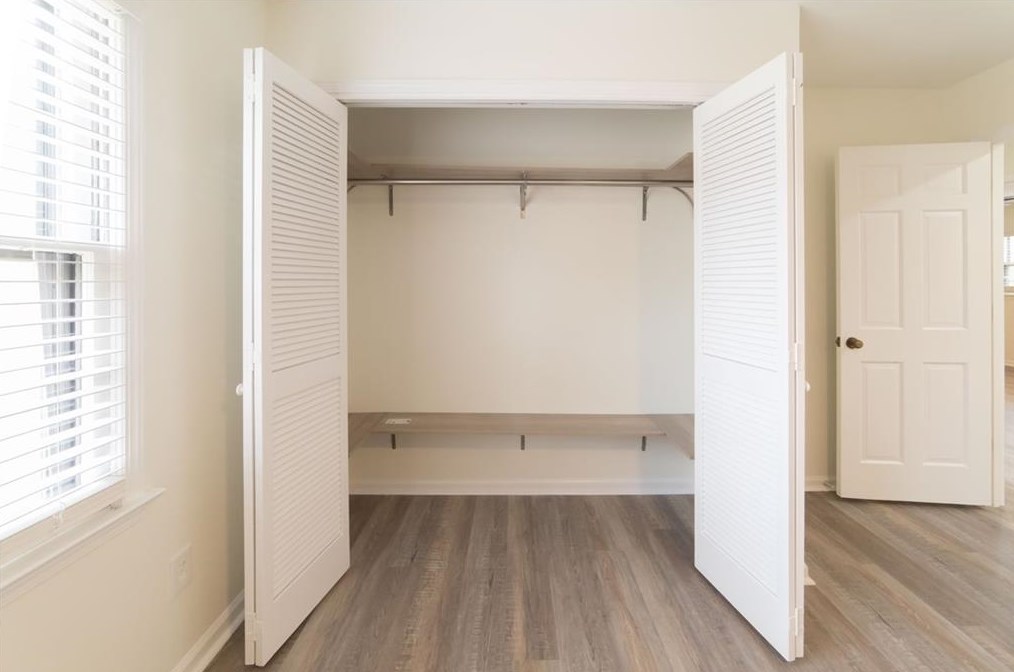 591 Lee Ann Dr, Smyrna GA  30082-3528 exterior