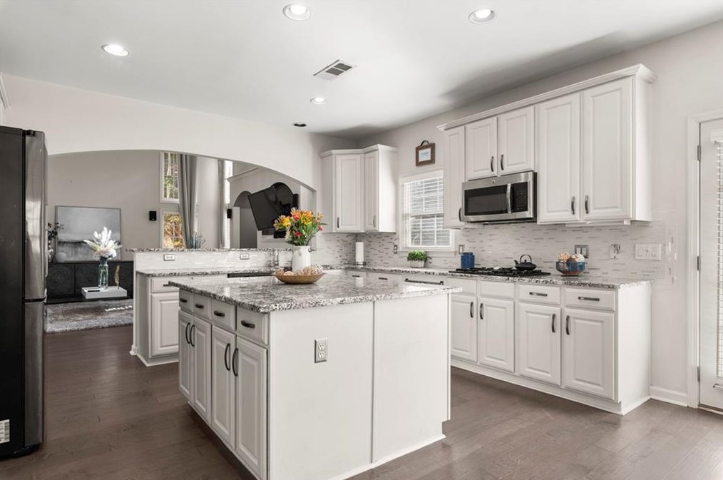 152 Ennisbrook Dr, Smyrna GA  30082-2447 exterior