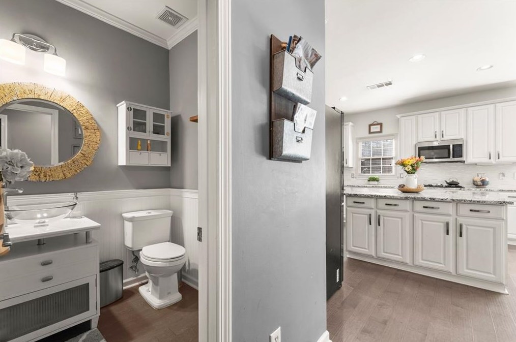 152 Ennisbrook Dr, Smyrna GA  30082-2447 exterior