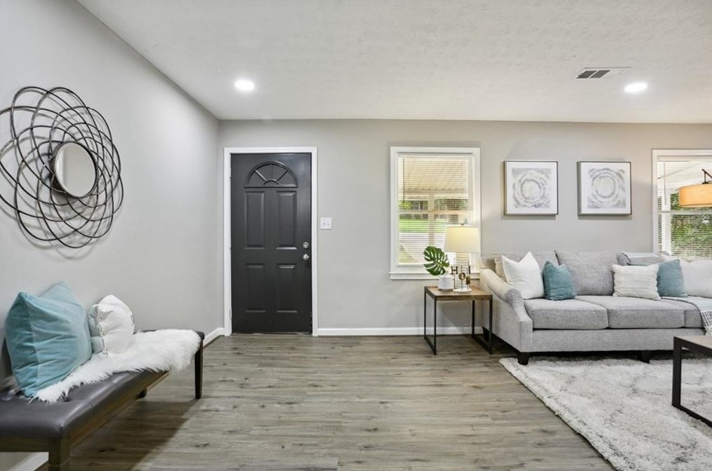 53 Mona Pl, Dallas GA  30132-8300 exterior