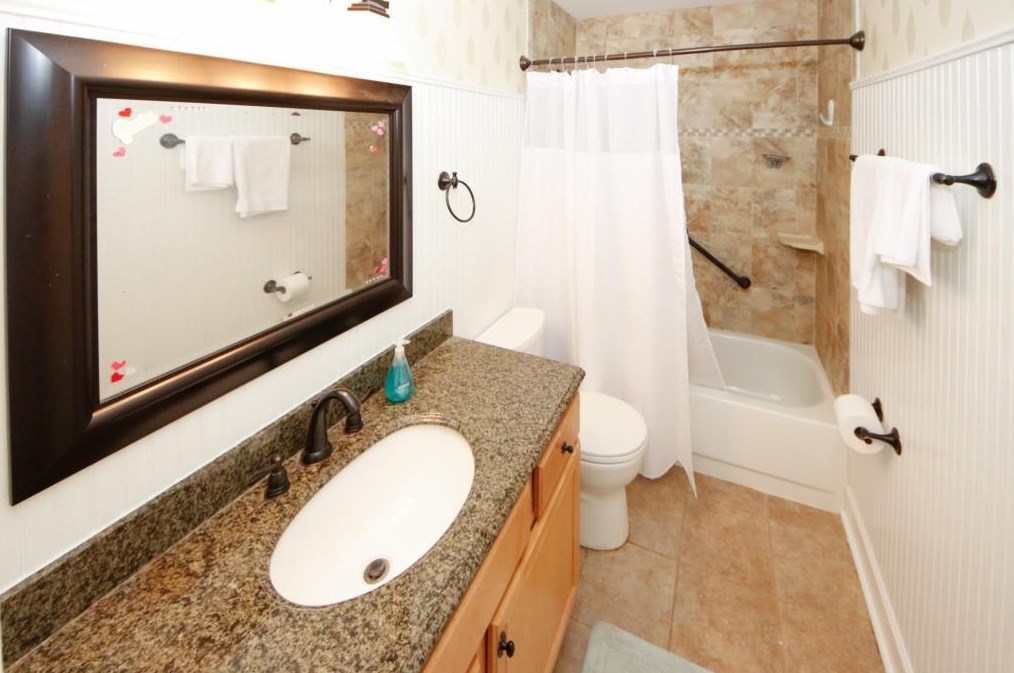 33 Mount Vernon Cir, Atlanta GA  30338-5433 exterior
