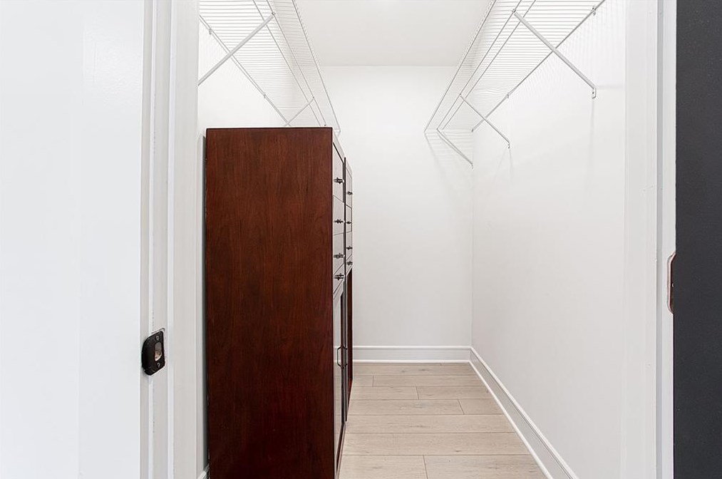 2491 Amelia Ave, Decatur GA  30032-3211 exterior