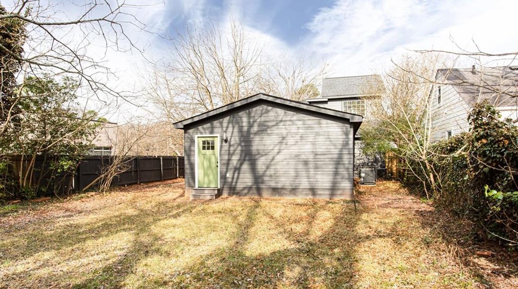 2491 Amelia Ave, Decatur GA  30032-3211 exterior