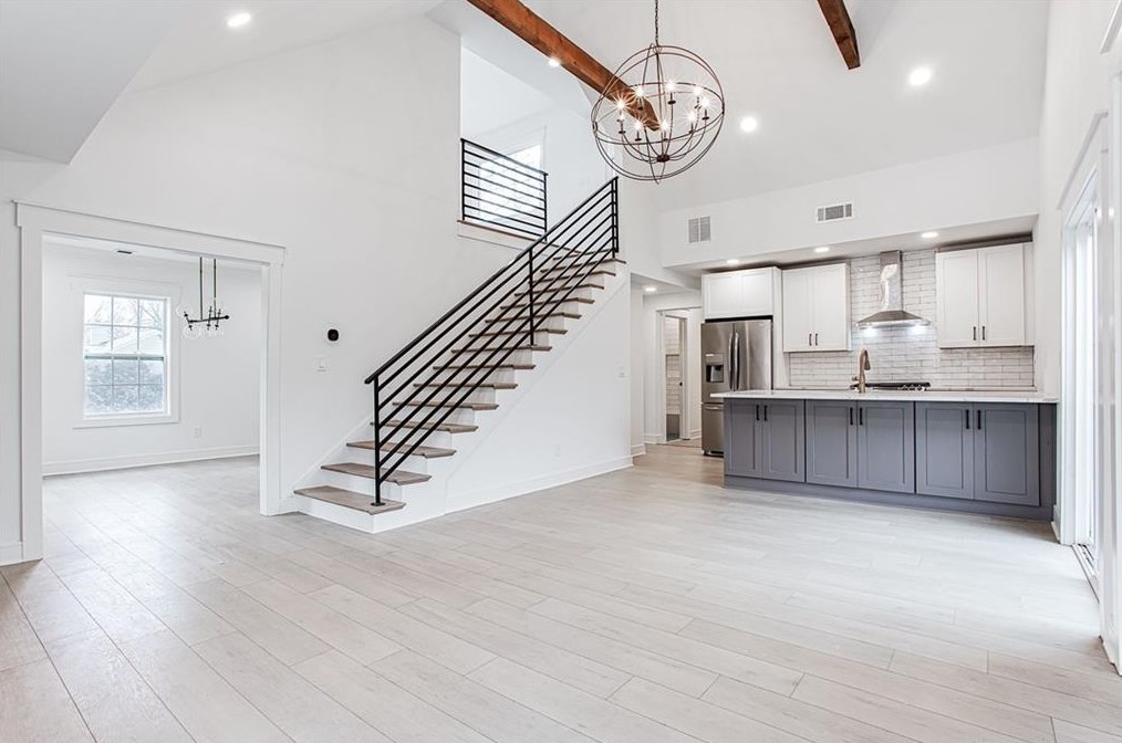 2491 Amelia Ave, Decatur GA  30032-3211 exterior