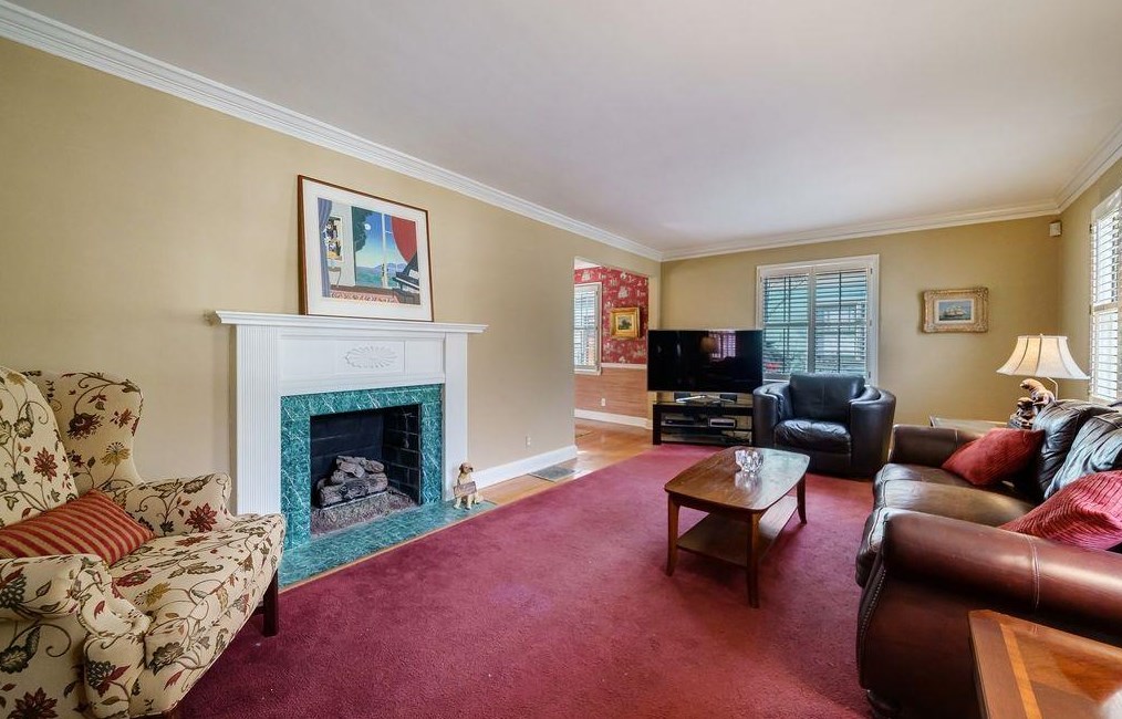 380 Hascall Rd, Atlanta GA  30309-2224 exterior