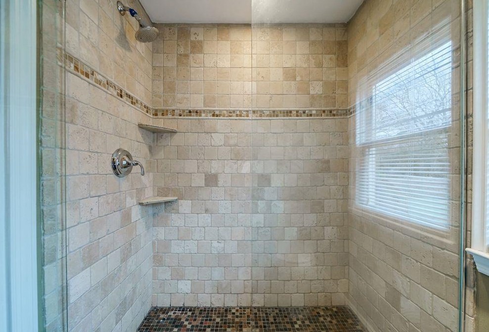380 Hascall Rd, Atlanta GA  30309-2224 exterior