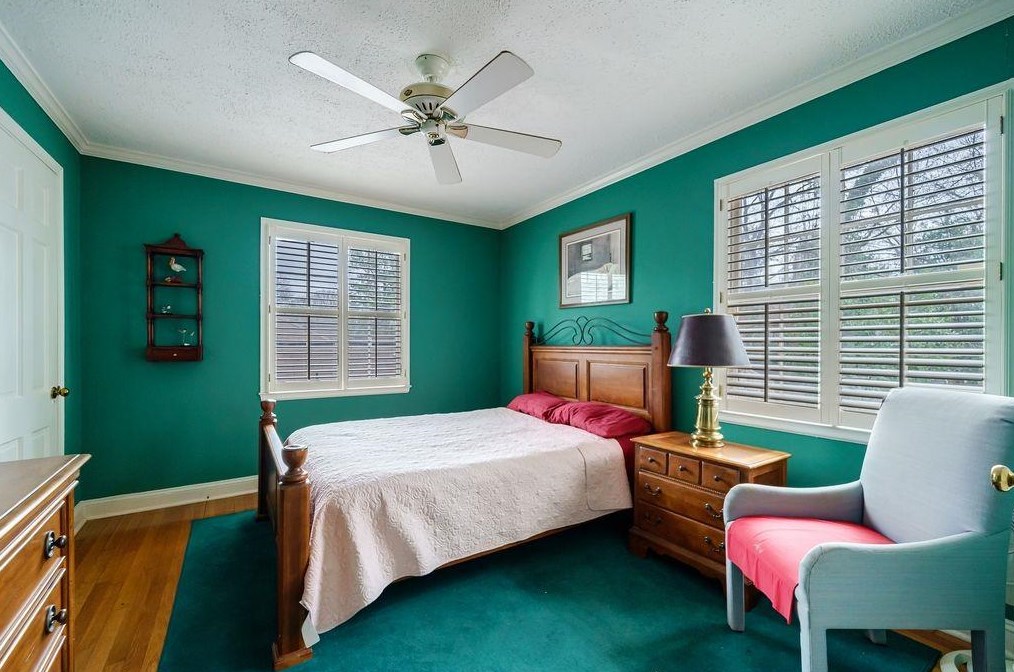380 Hascall Rd, Atlanta GA  30309-2224 exterior