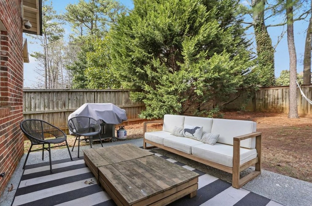 1978 Timberwood Trce, Decatur GA  30032-5277 exterior