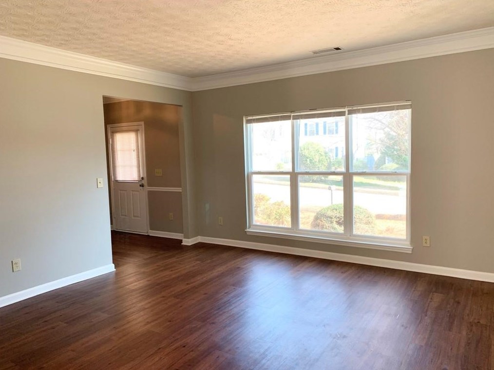 10740 Mortons Cir, Alpharetta GA  30022-6084 exterior